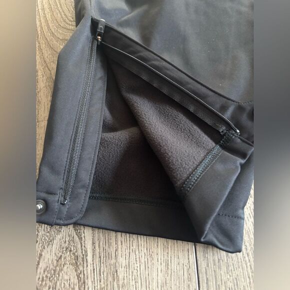 Under Armour woman’s unstoppable crew pant color black - Picture 4 of 7